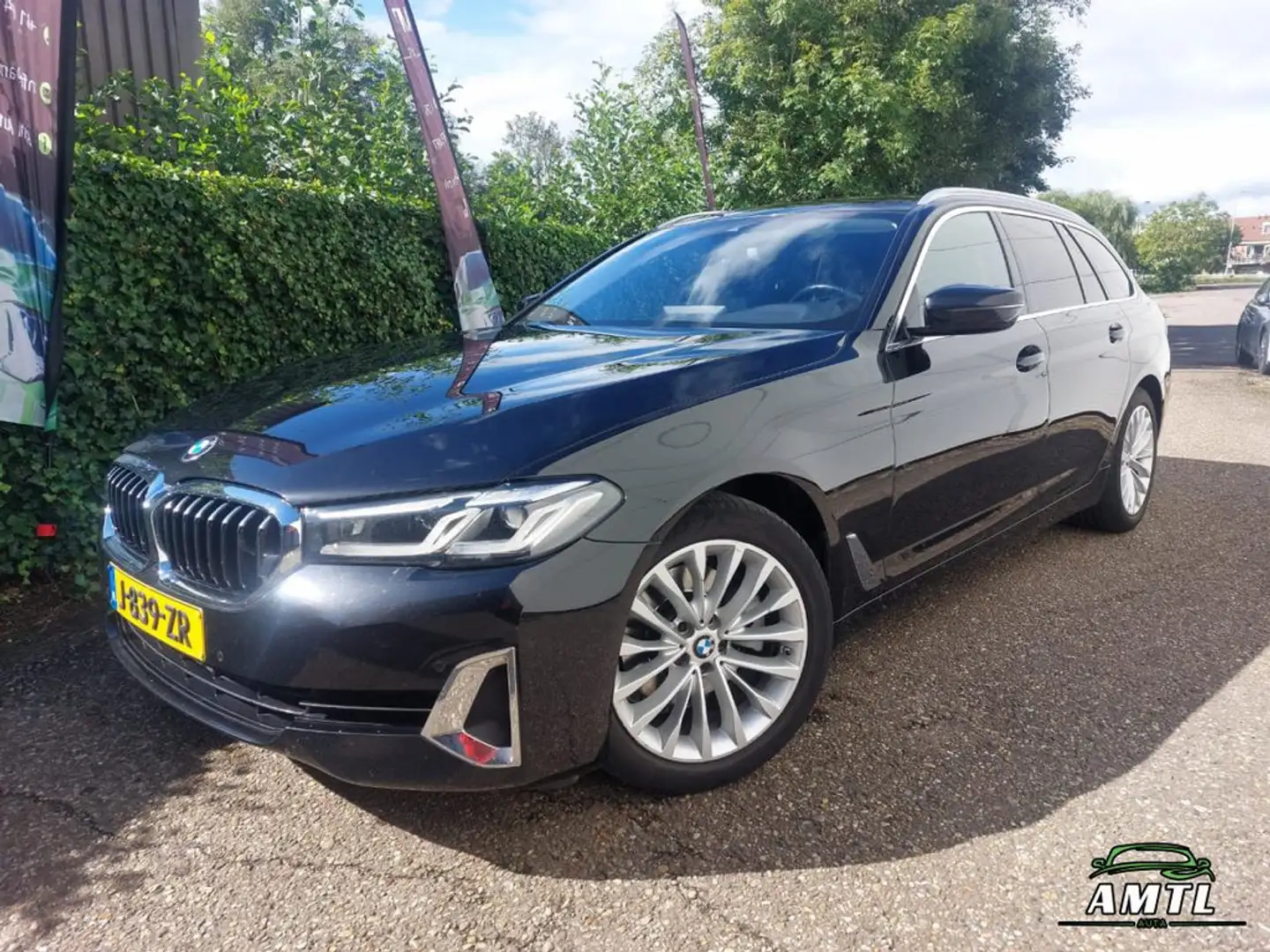 BMW 520 5 Serie Touring - 520i High Executive Edition Zwart - 1