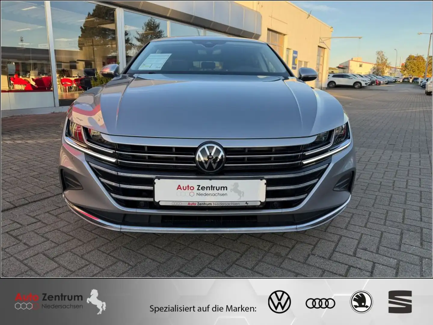 Volkswagen Arteon Shoot Brake 2.0 TDI Elegance CarPlay CAM*Massage Silber - 2