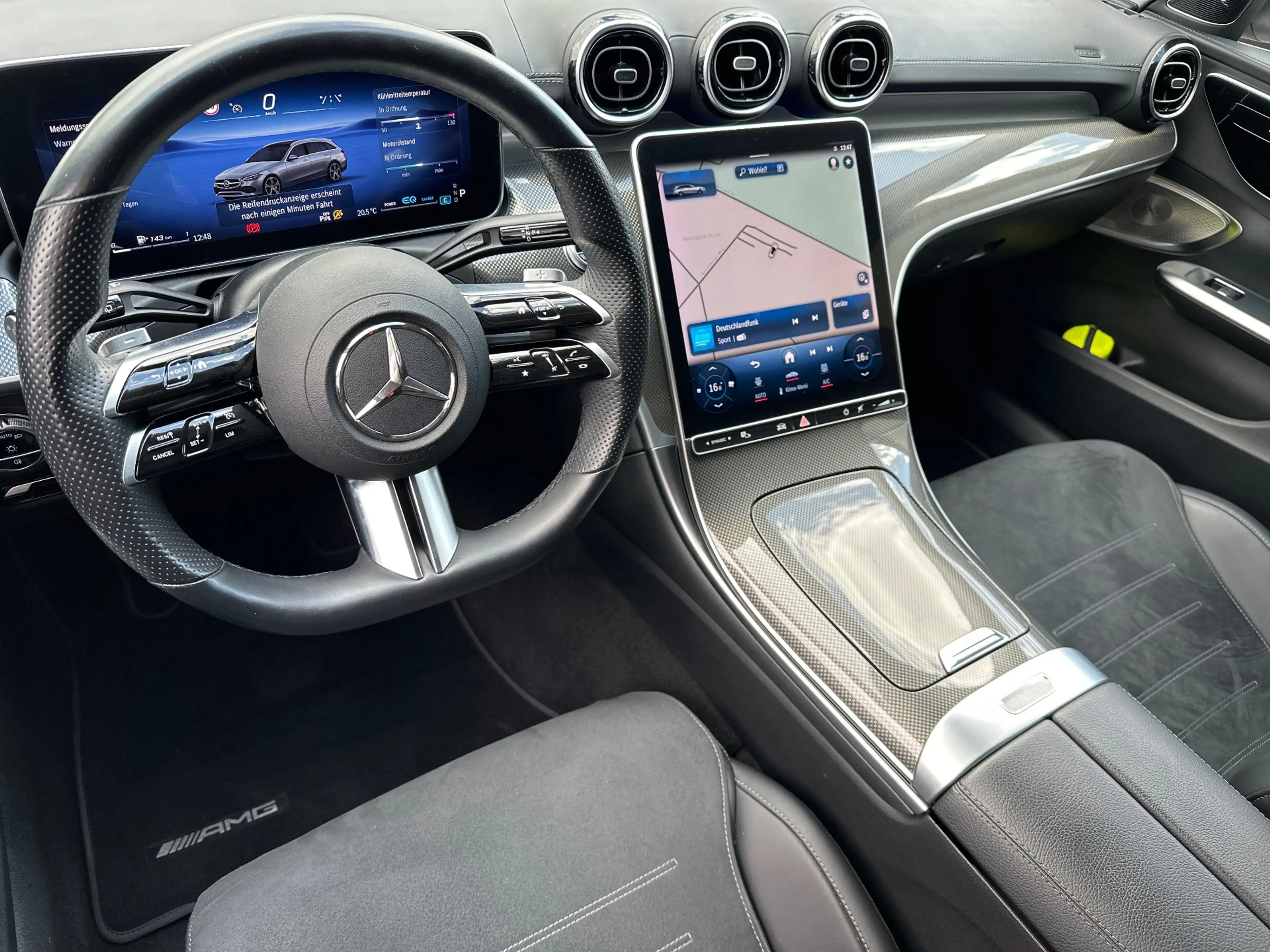 Mercedes-Benz C 200 T AMG-Line NAV+LED+PANO+KEYLESS+DISTRONIC+18ZOLL — photo 12