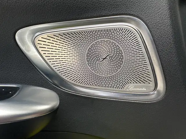 Mercedes-Benz C-Class view 10