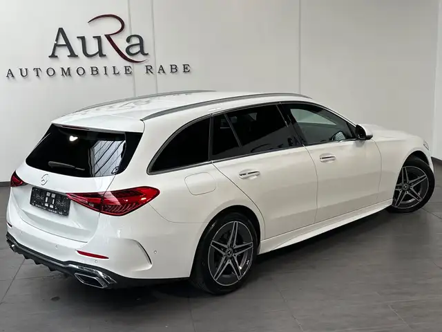 Mercedes-Benz C-Class view 5