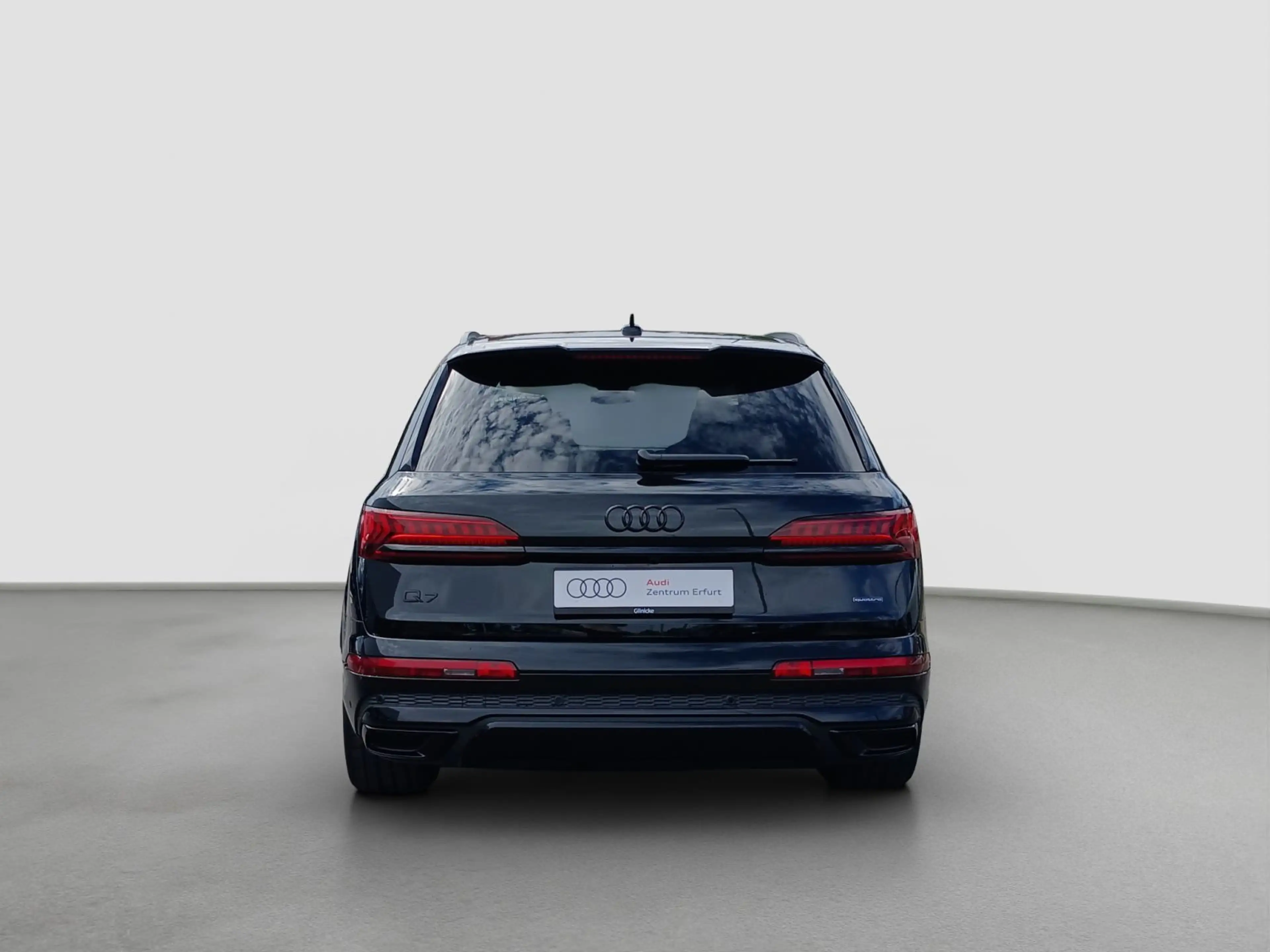 Audi Q7 50 TDI quattro Sline competition plus Matrix — photo 6