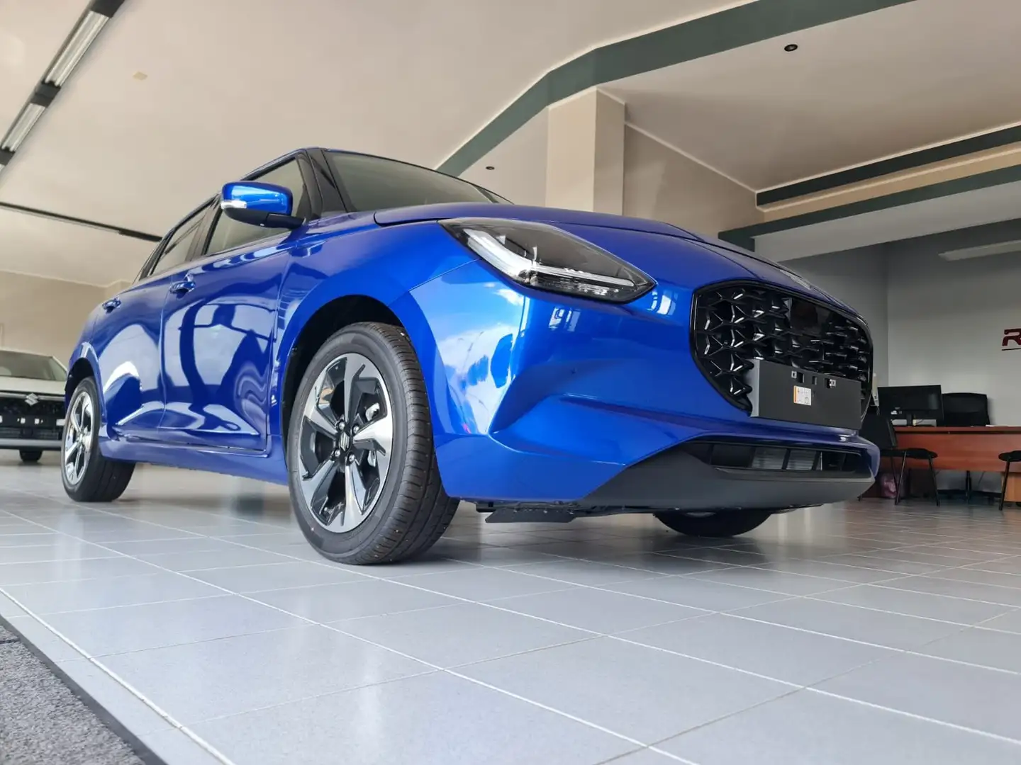 Suzuki Swift 1.2h Top 2wd Bleu - 2