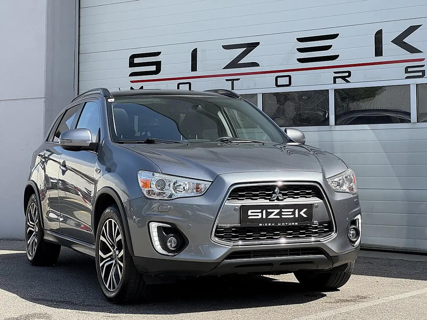 Mitsubishi ASX 2,2 DI-D Instyle Aut.|AWD|AHK|PANO|NAVI|RFK Silber - 2