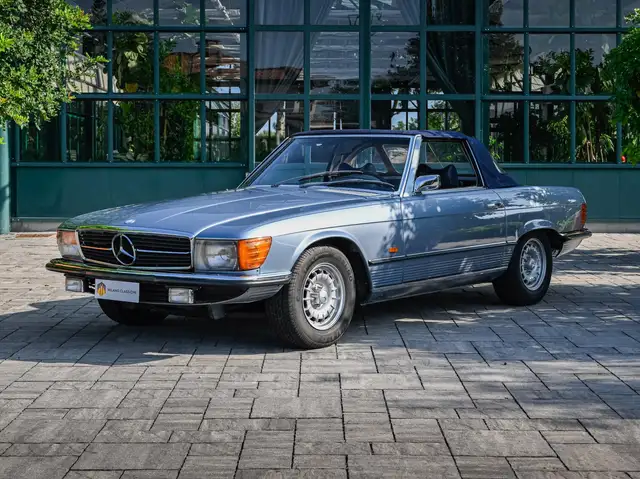 Mercedes-Benz SL 350 R107