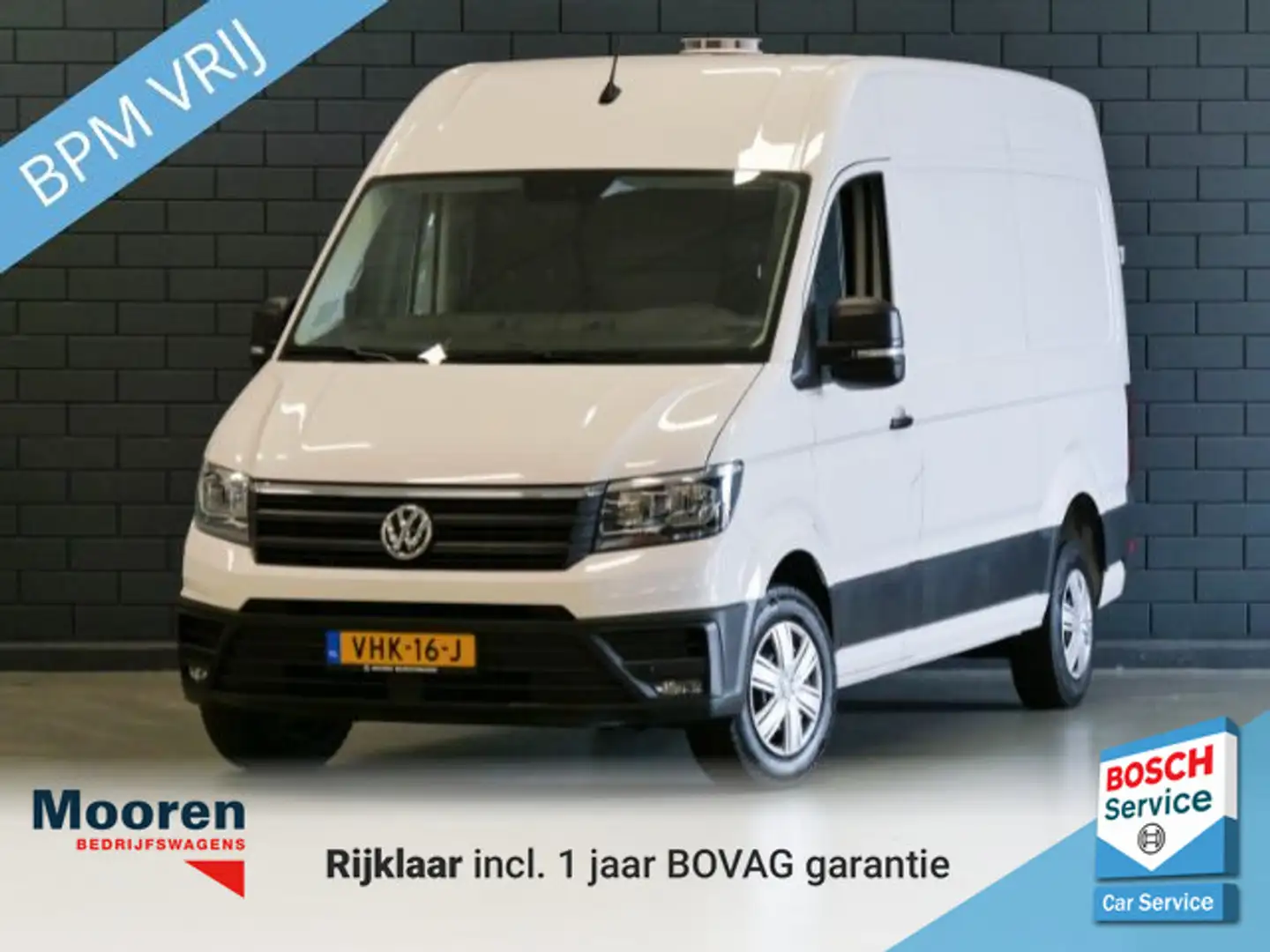 Volkswagen Crafter 35 2.0 TDI 141PK L3H3 Highline | TREKHAAK | CAMERA Wit - 1