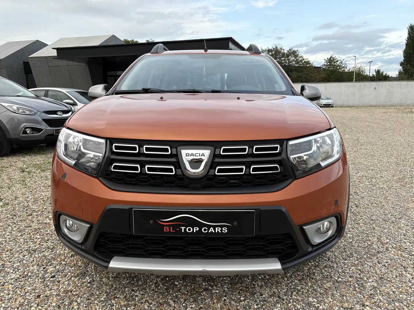 Dacia Sandero Stepway 0.9 TCe Plus Orange - 2