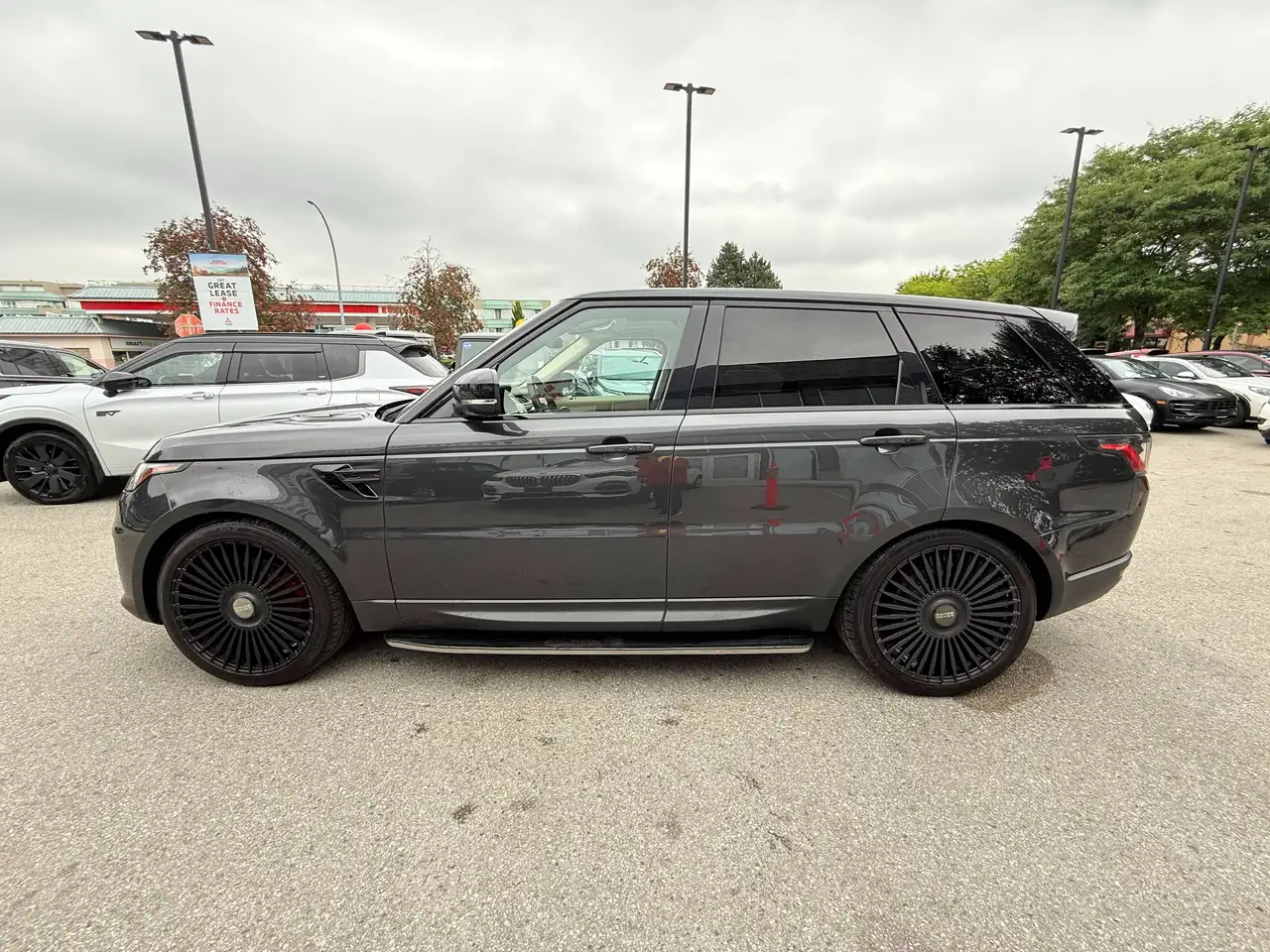 Land Rover Range Rover Sport photo Land Rover Range Rover Sport