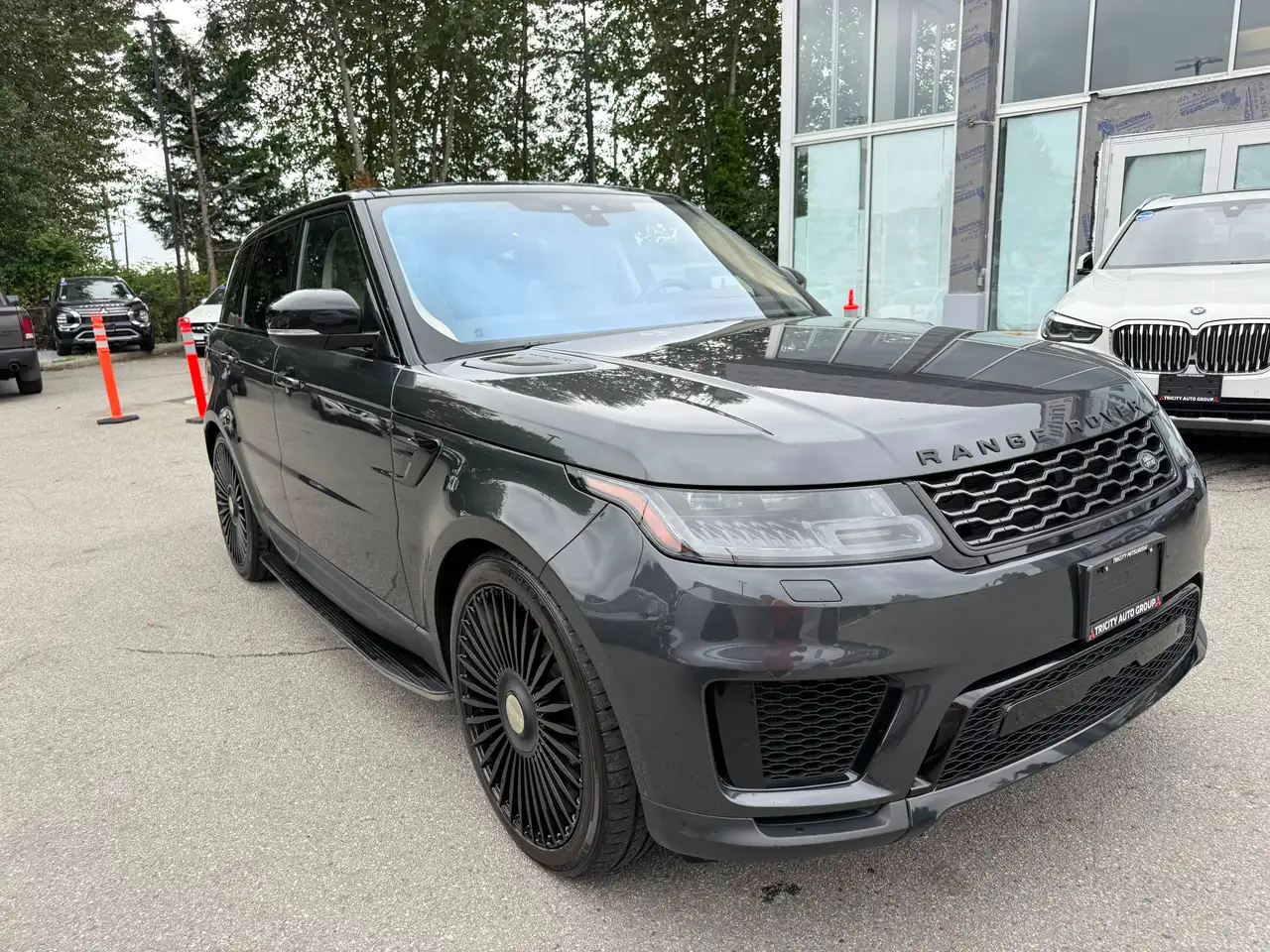 Land Rover Range Rover Sport photo Land Rover Range Rover Sport