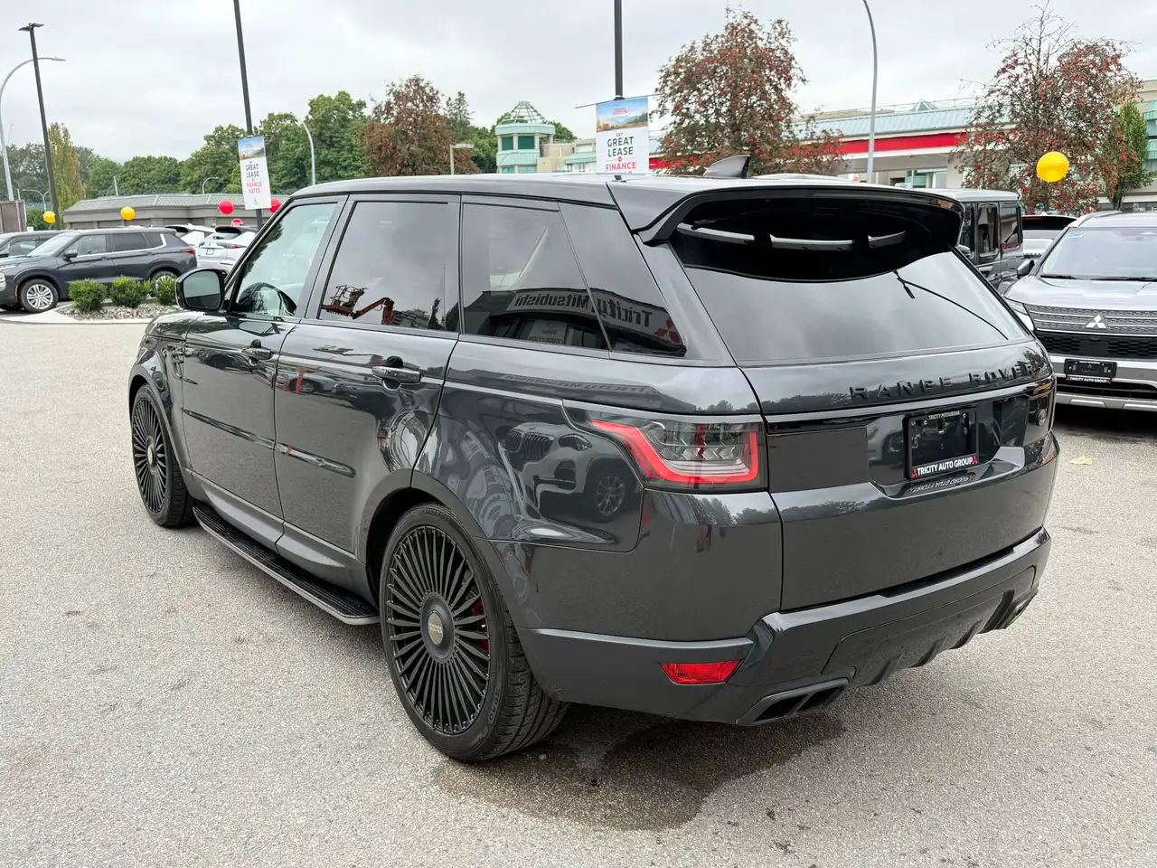 Land Rover Range Rover Sport photo Land Rover Range Rover Sport