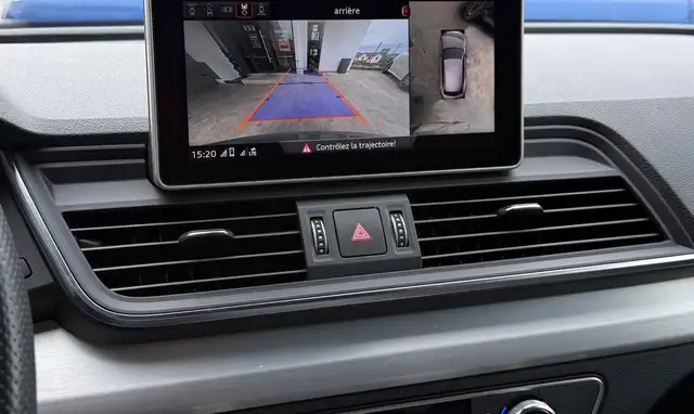 Audi Q5 view 11