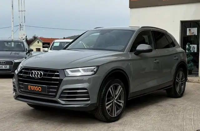 Audi Q5 view 5