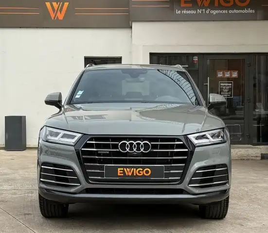 Audi Q5 view 6