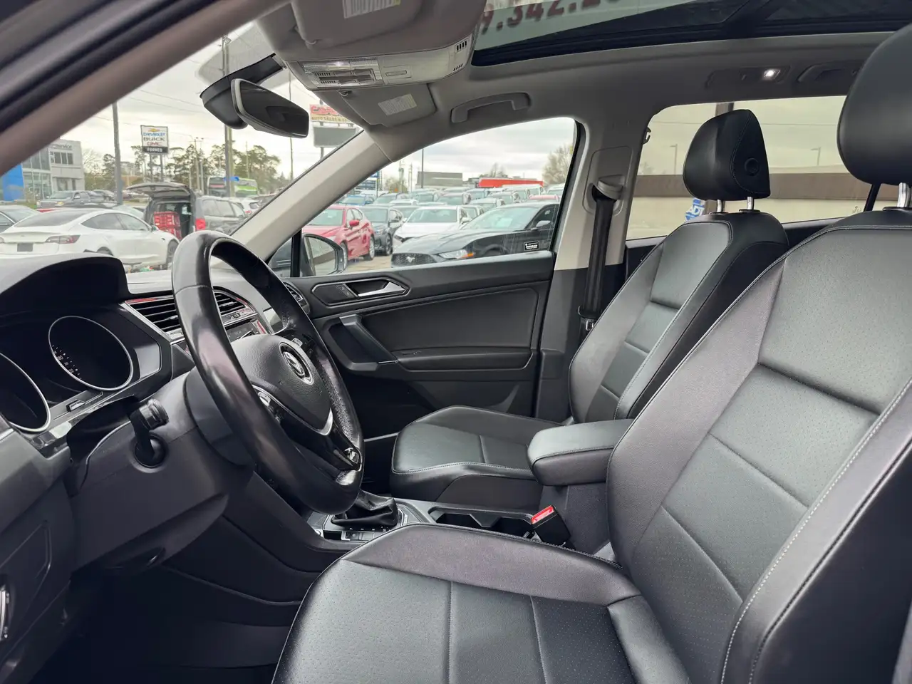 Volkswagen Tiguan снимка Volkswagen Tiguan