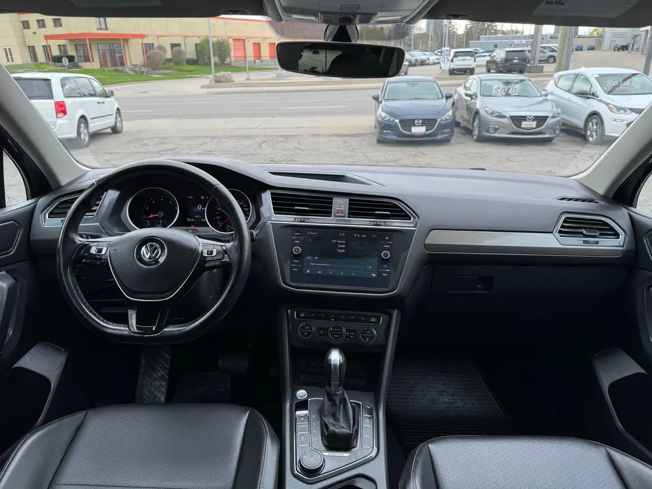 Volkswagen Tiguan снимка Volkswagen Tiguan