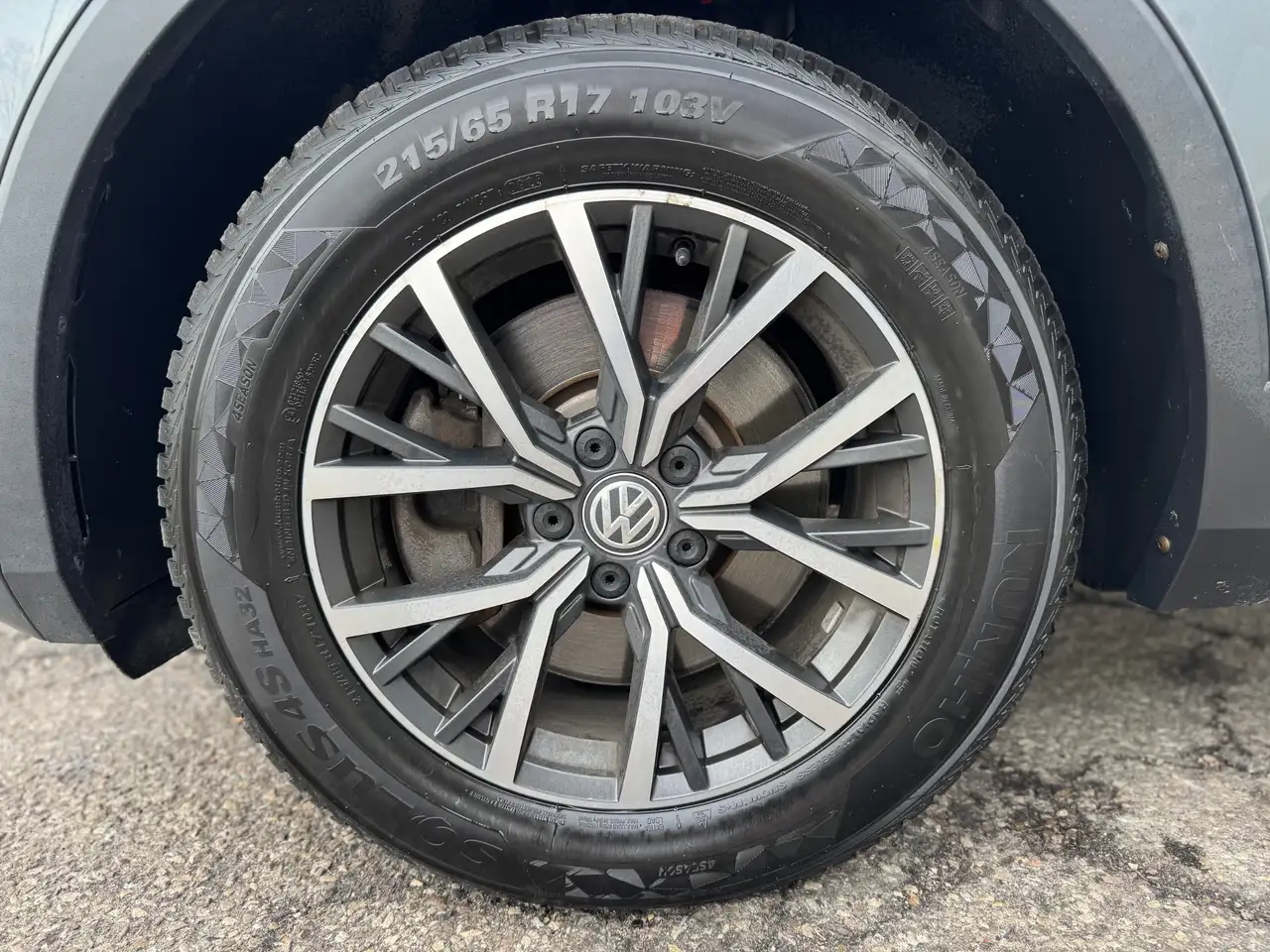 Volkswagen Tiguan снимка Volkswagen Tiguan
