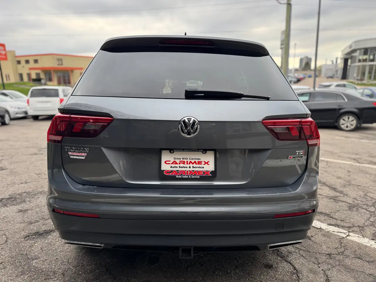 Volkswagen Tiguan снимка Volkswagen Tiguan