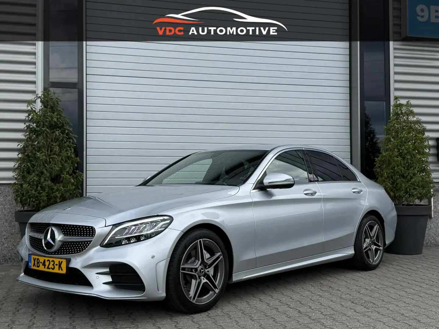 Mercedes-Benz C 180 AMG 360 Graden | Virtual Cockpit | LED | Dealer On Grigio - 1