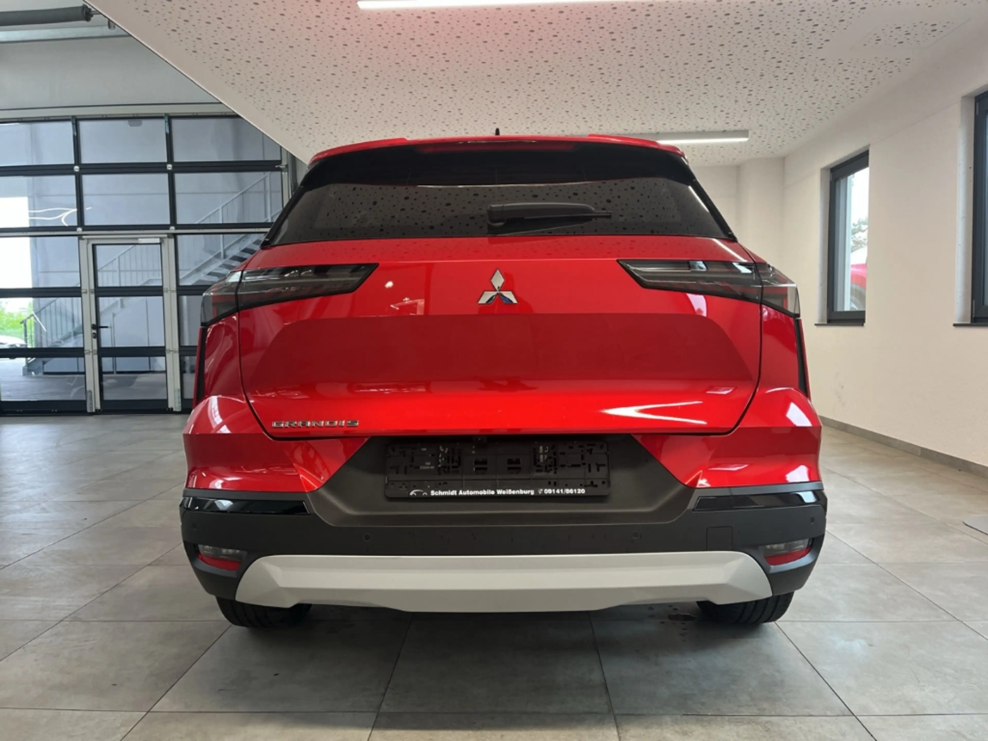 Mitsubishi Grandis 1.3 Diamant Plus LED SHZ PDC Kamera Tempomat — photo 3