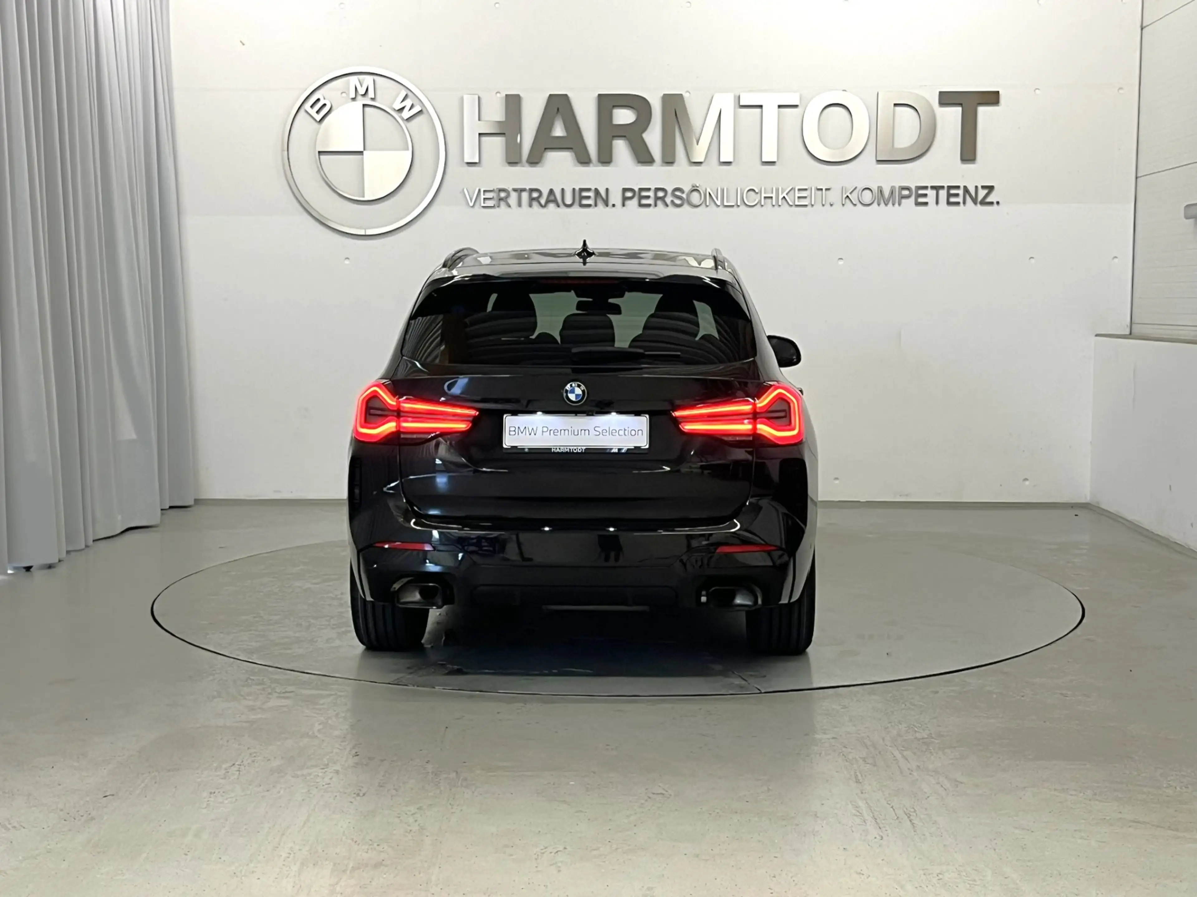 BMW X3 sDrive18d *M-Sport / Innovationspaket / Komfortpaket* — photo 5