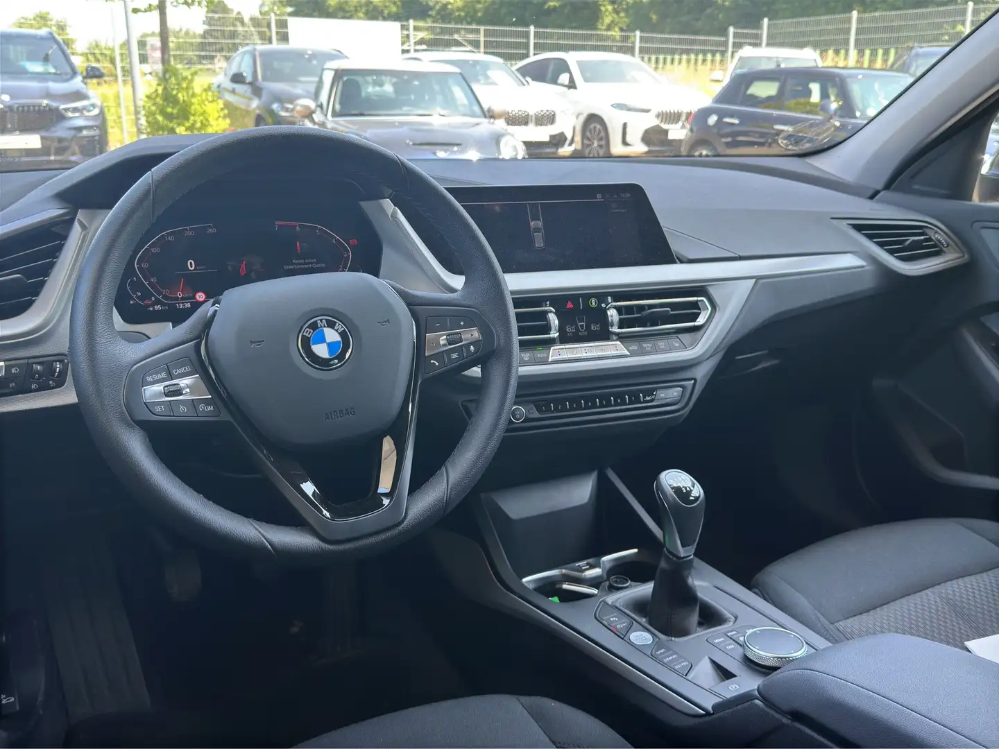 BMW 118 i Advantage PDC Sitzheizung LED Zwart - 2