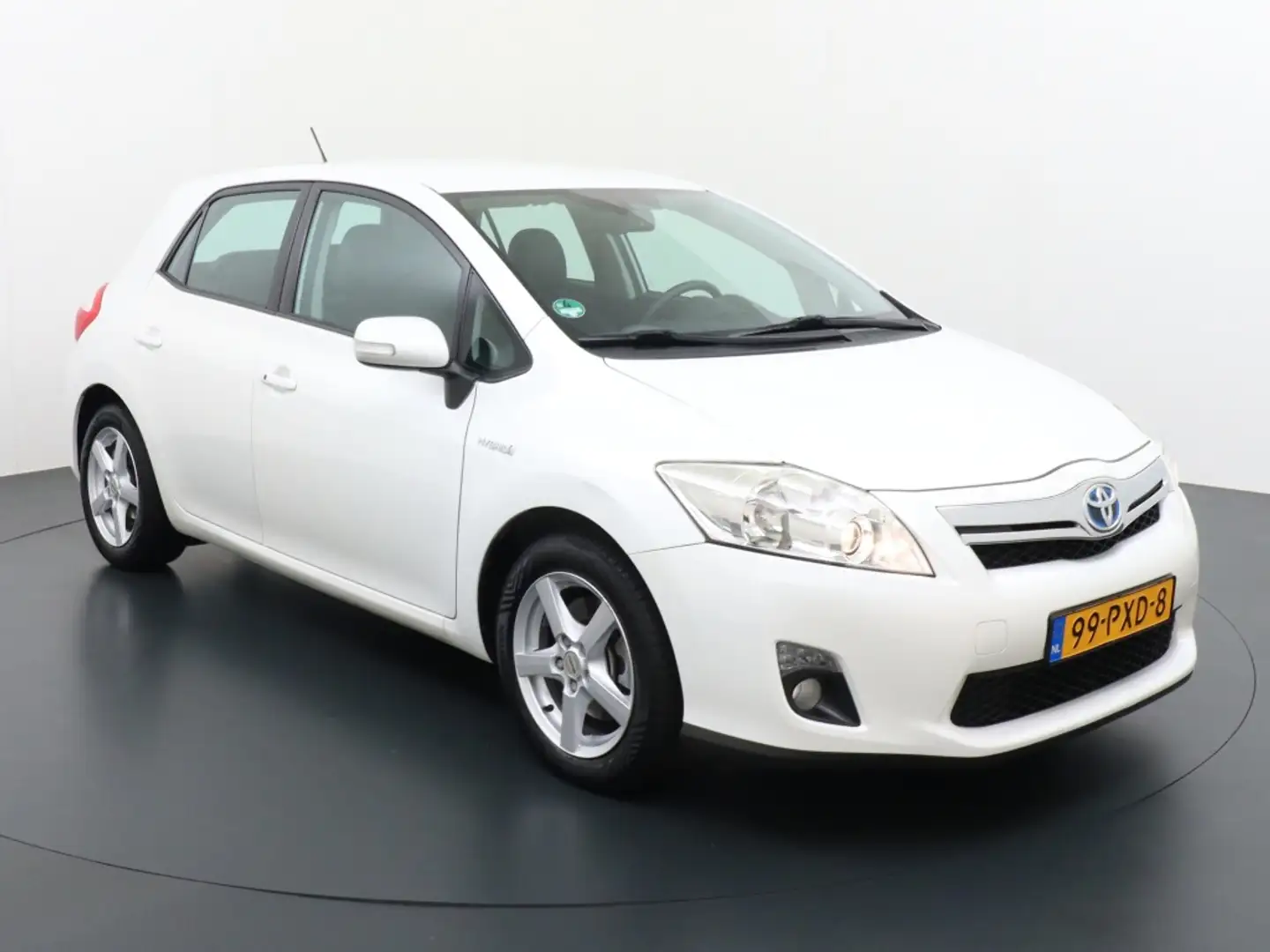 Toyota Auris 1.8 Full Hybrid Exe. Wit - 2