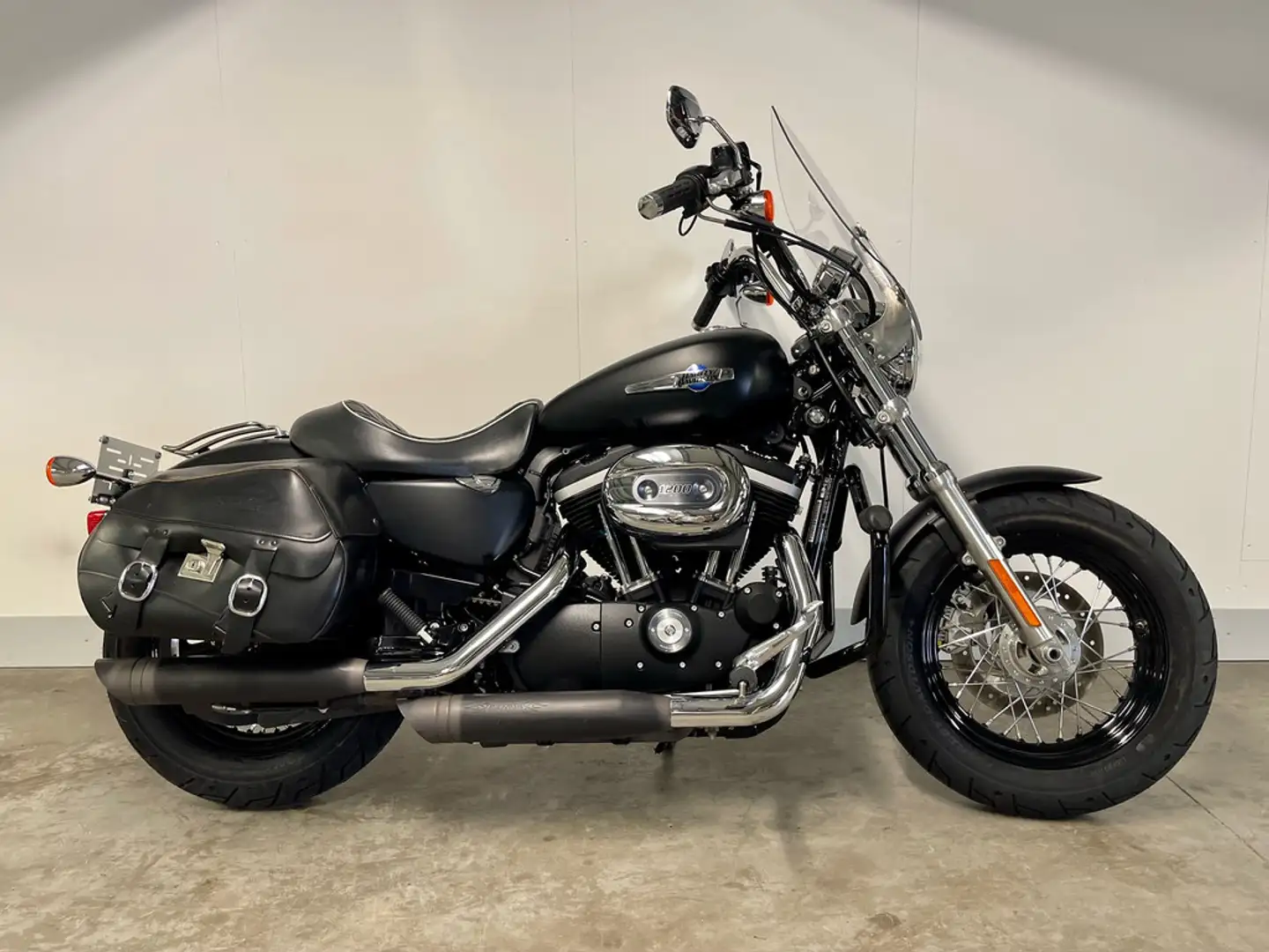 Harley-Davidson Sportster Cruiser XL1200CB LIMITED MET REGELBARE UITLAAT Siyah - 1