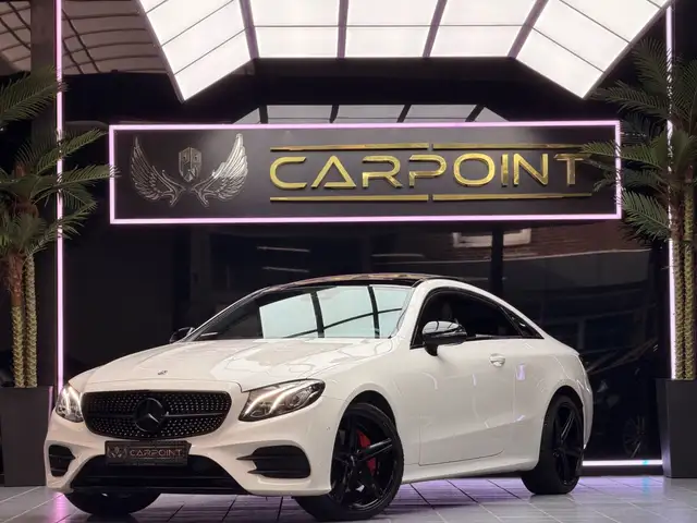 Mercedes-Benz E 200 Coupe 4Matic AMG Line /LED/PANO/WIDESCREEN