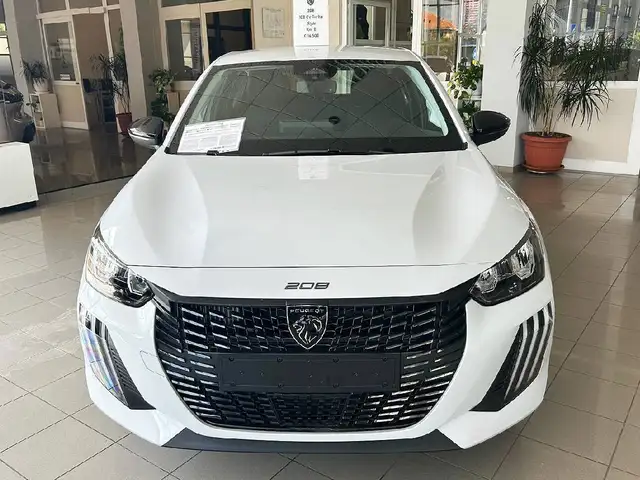 Peugeot 208 view 2