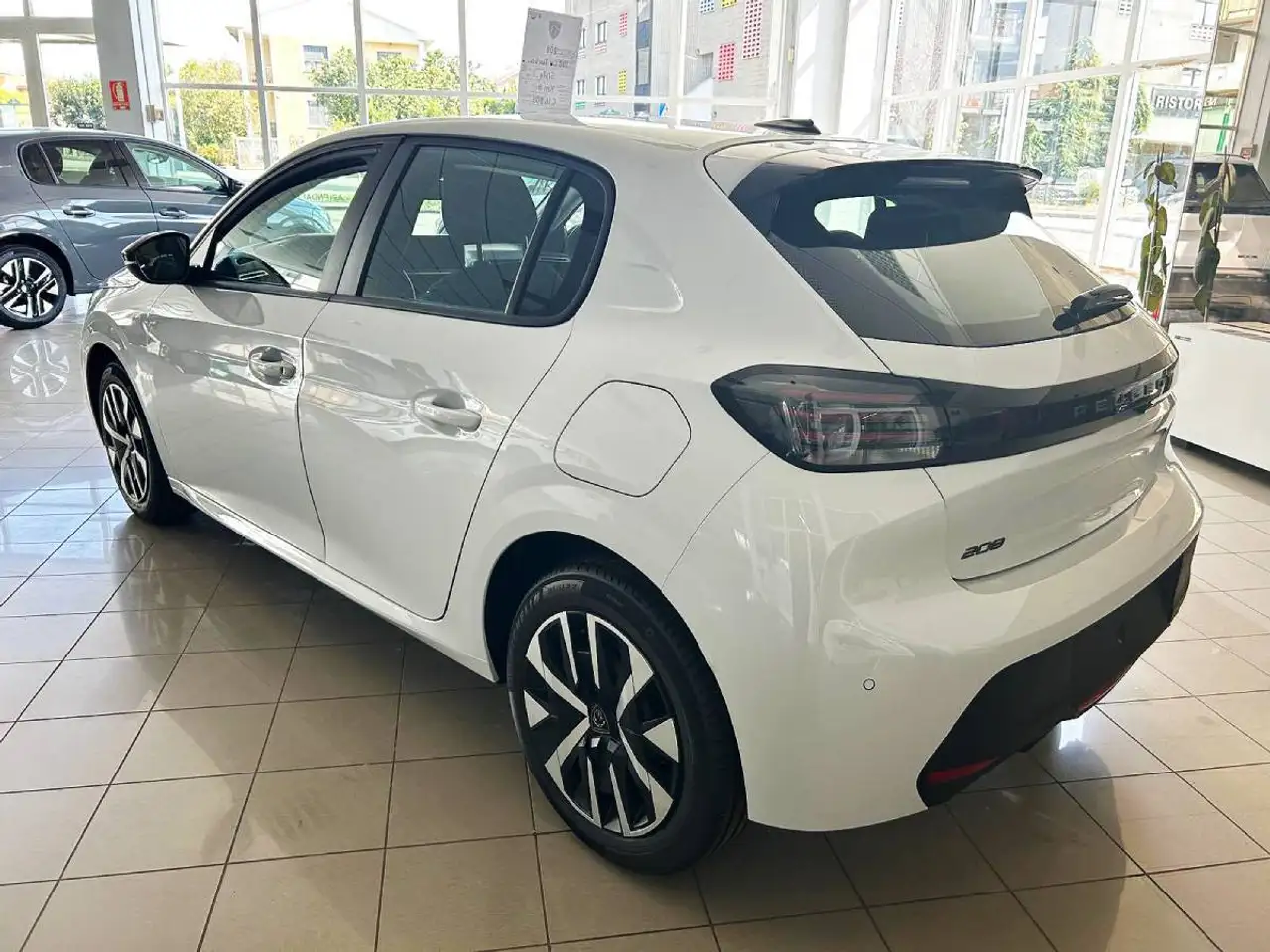 Peugeot 208 1.2 turbo Style 100cv 5p, миниатюра 4