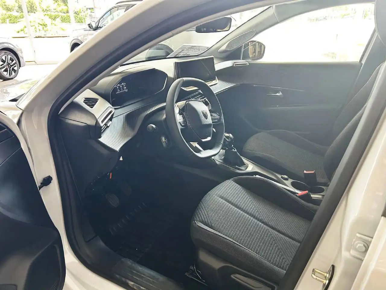 Peugeot 208 1.2 turbo Style 100cv 5p, миниатюра 7