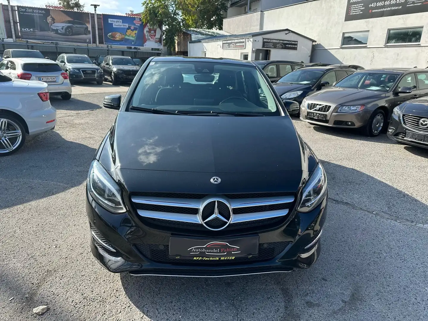 Mercedes-Benz B 180 d Autom. ParkAssist LED Sitzheiz FernlichtAssist Schwarz - 2