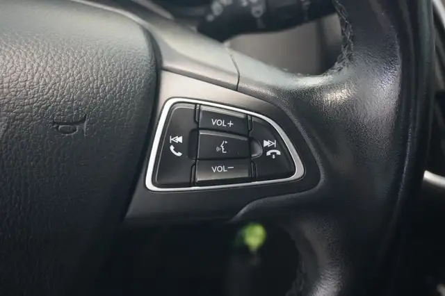 Ford Focus view 13