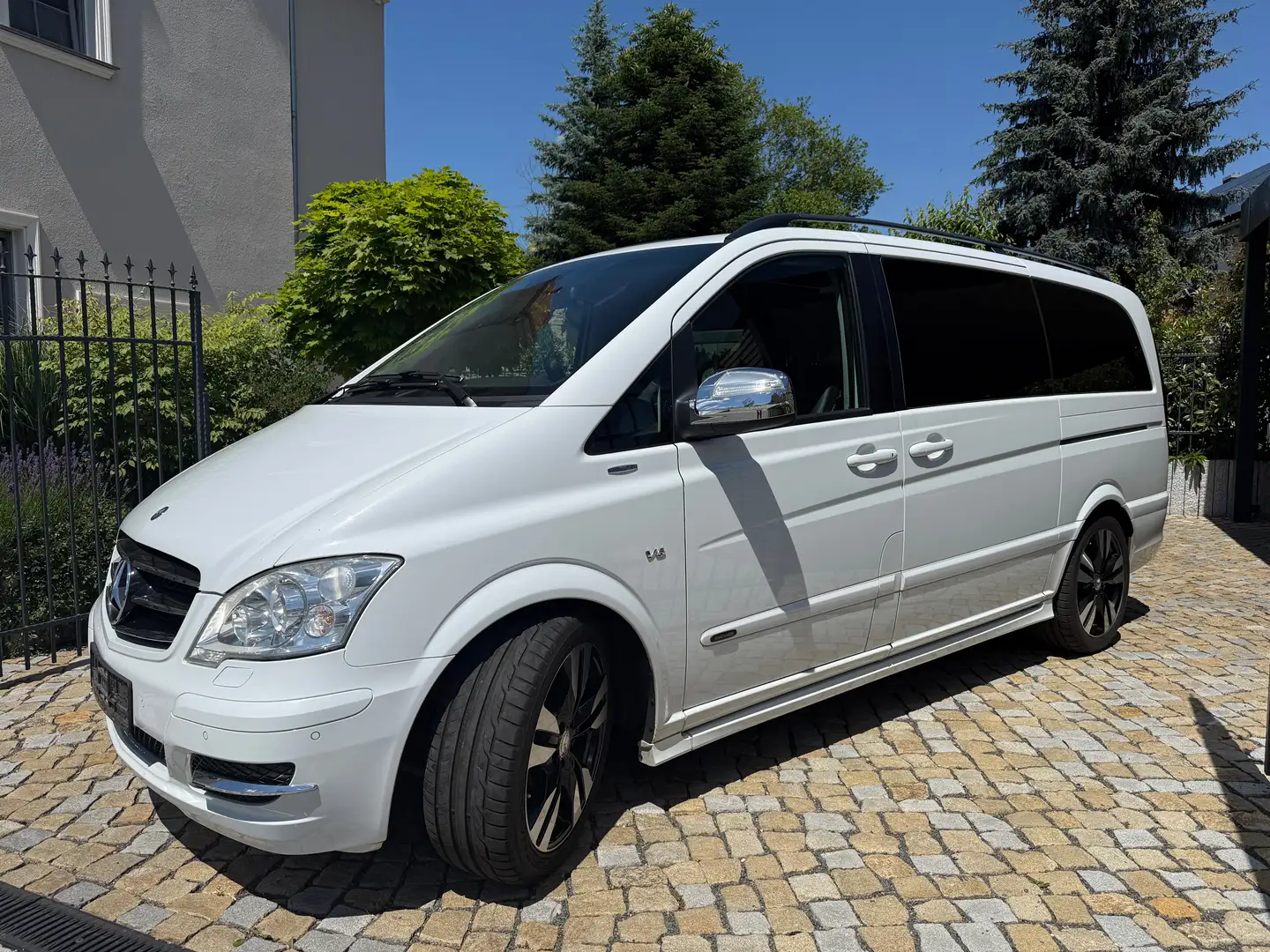 Mercedes-Benz Viano MB Viano 3.0l V6 lang, Grand Edition, Vollausst. Blanc - 1