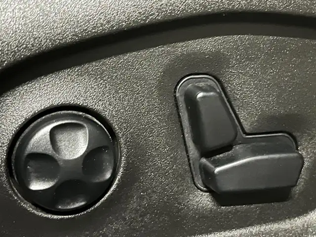 Jeep Renegade view 11