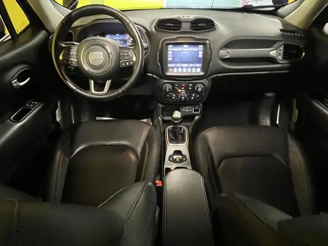 Jeep Renegade view 6