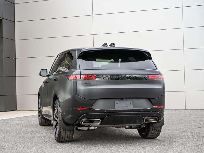2026 Land Rover Range Rover Sport P400 Dynamic SE alt 4