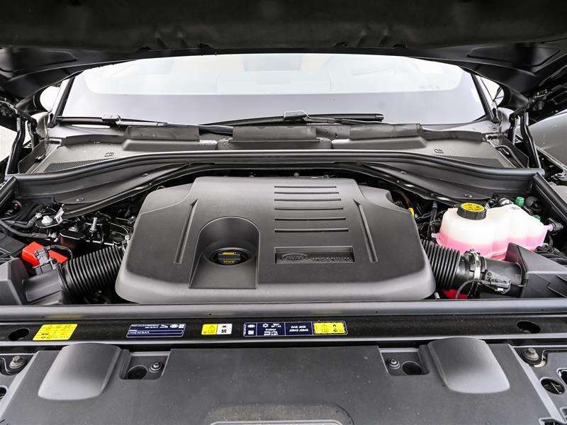 2026 Land Rover Range Rover Sport P400 Dynamic SE thumb 8