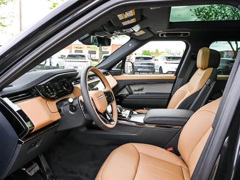 2026 Land Rover Range Rover Sport P400 Dynamic SE thumb 10