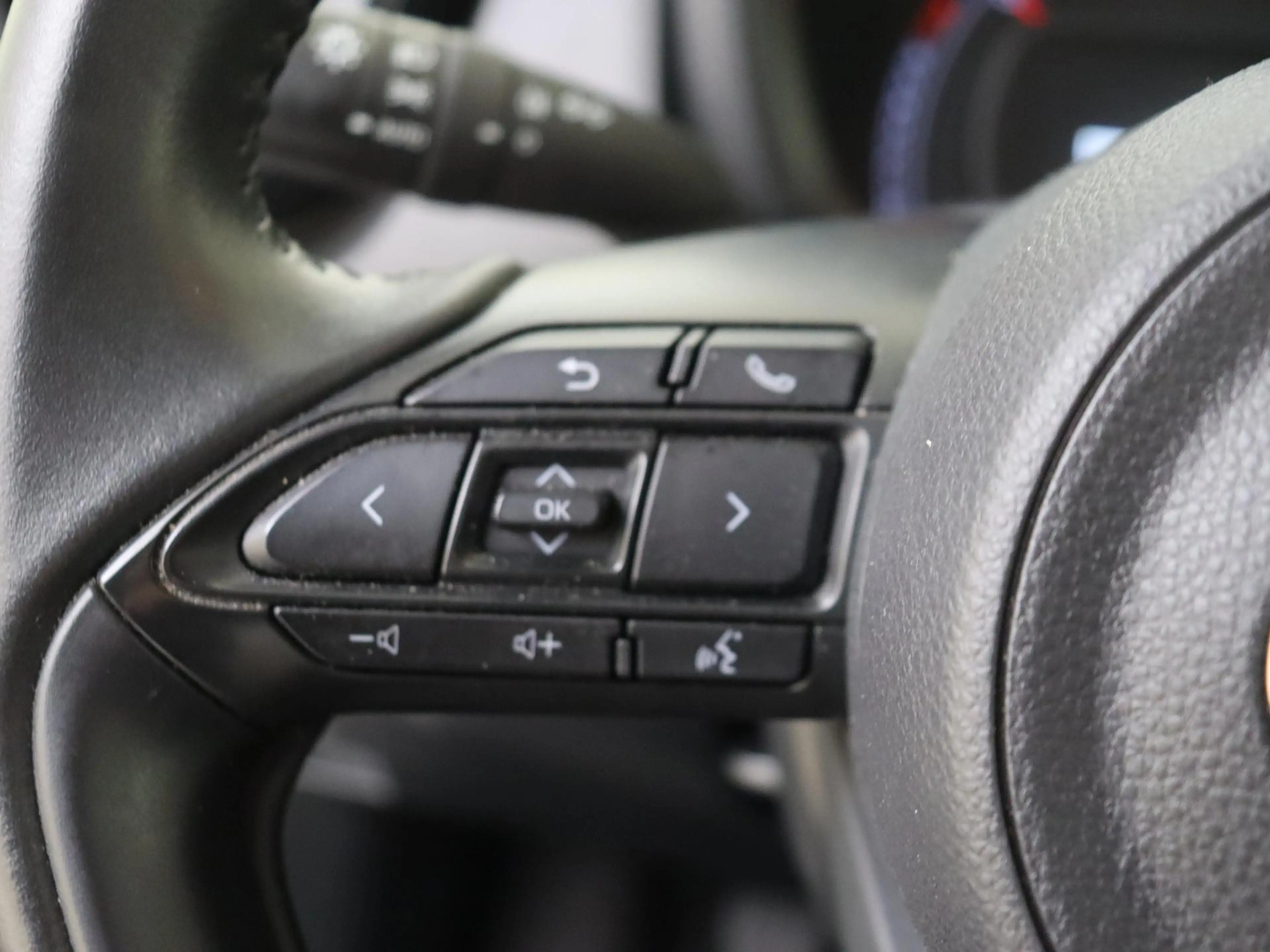 Toyota Aygo X 1.0 VVT-i 72 PK MT Play Mediascherm | Camera | Air — photo 12