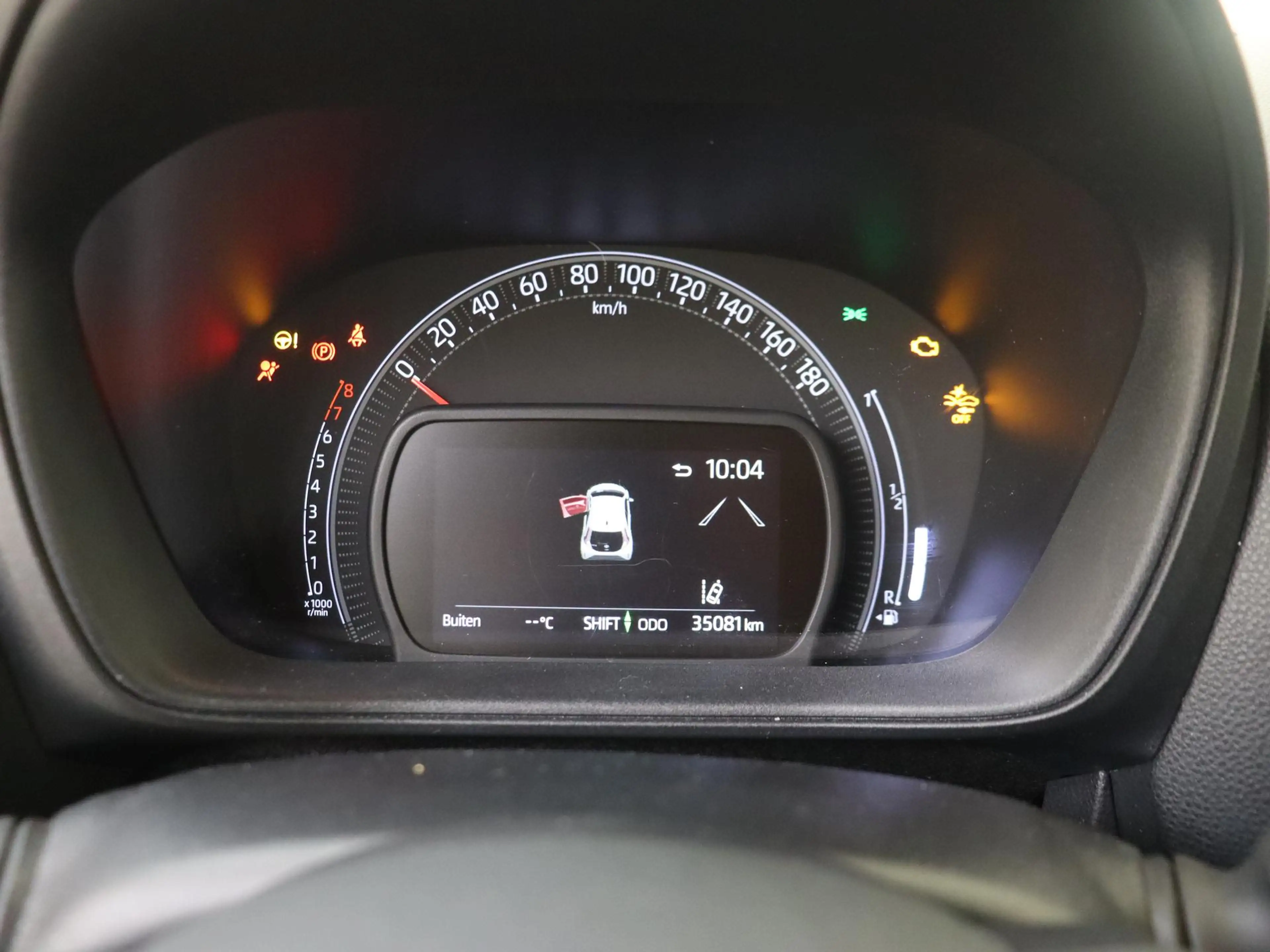 Toyota Aygo X 1.0 VVT-i 72 PK MT Play Mediascherm | Camera | Air — photo 11