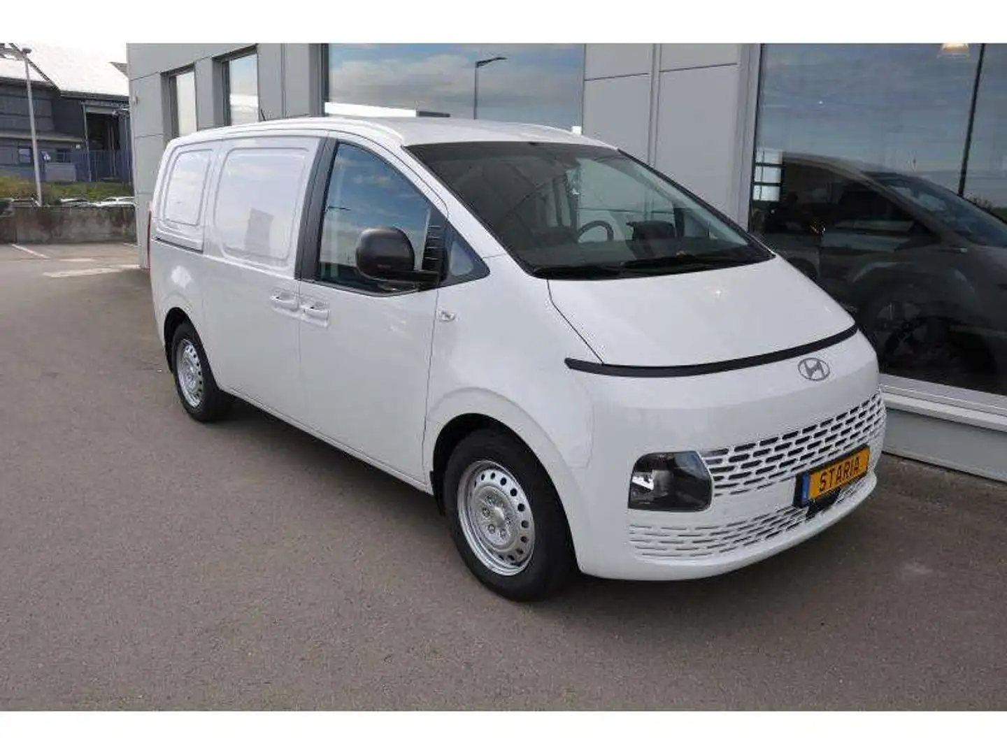 Hyundai STARIA TECHNO 215 HYBRIDE Alb - 1