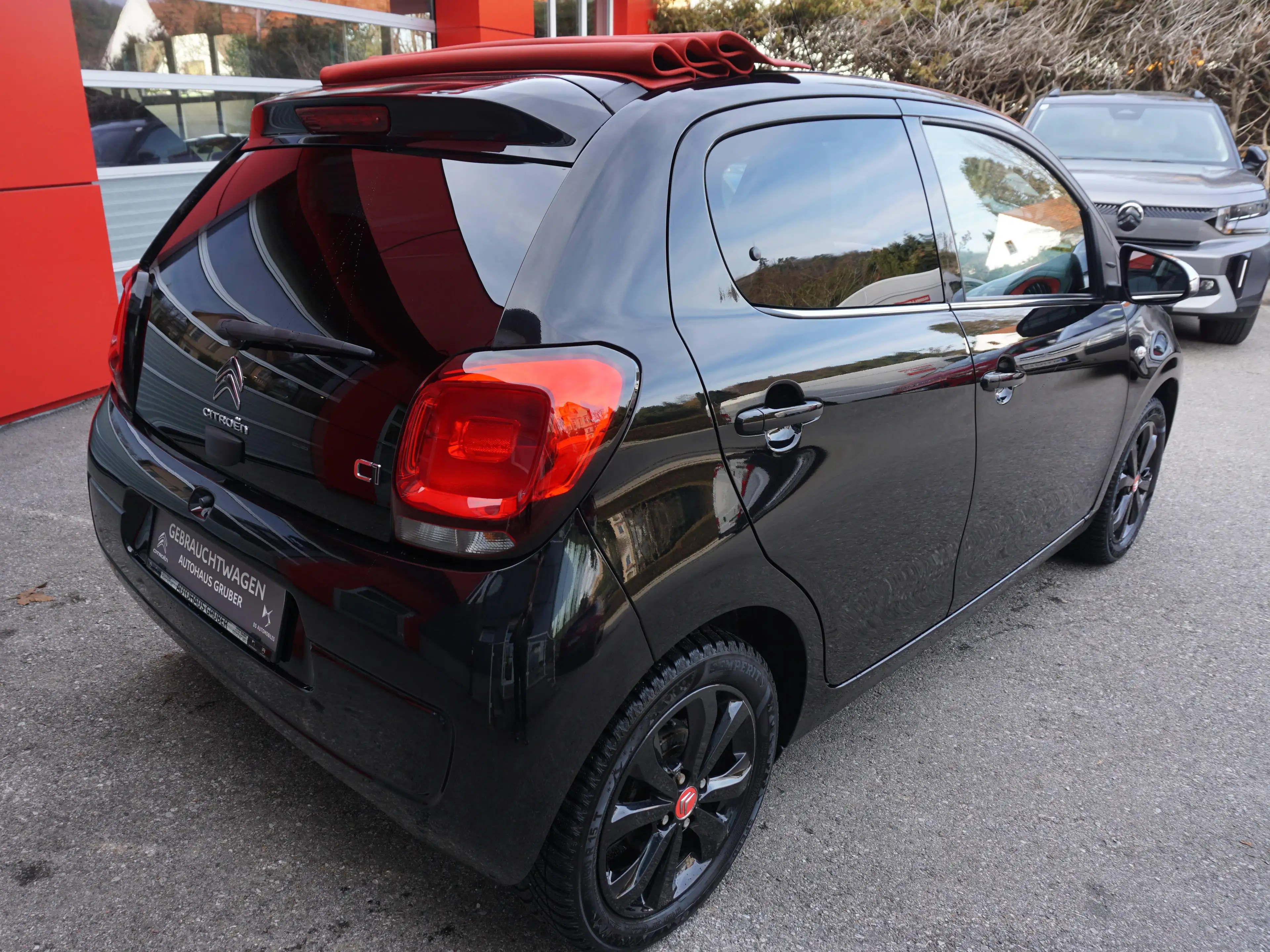Citroen C1 VTi 72 Airscape SHINE — photo 6