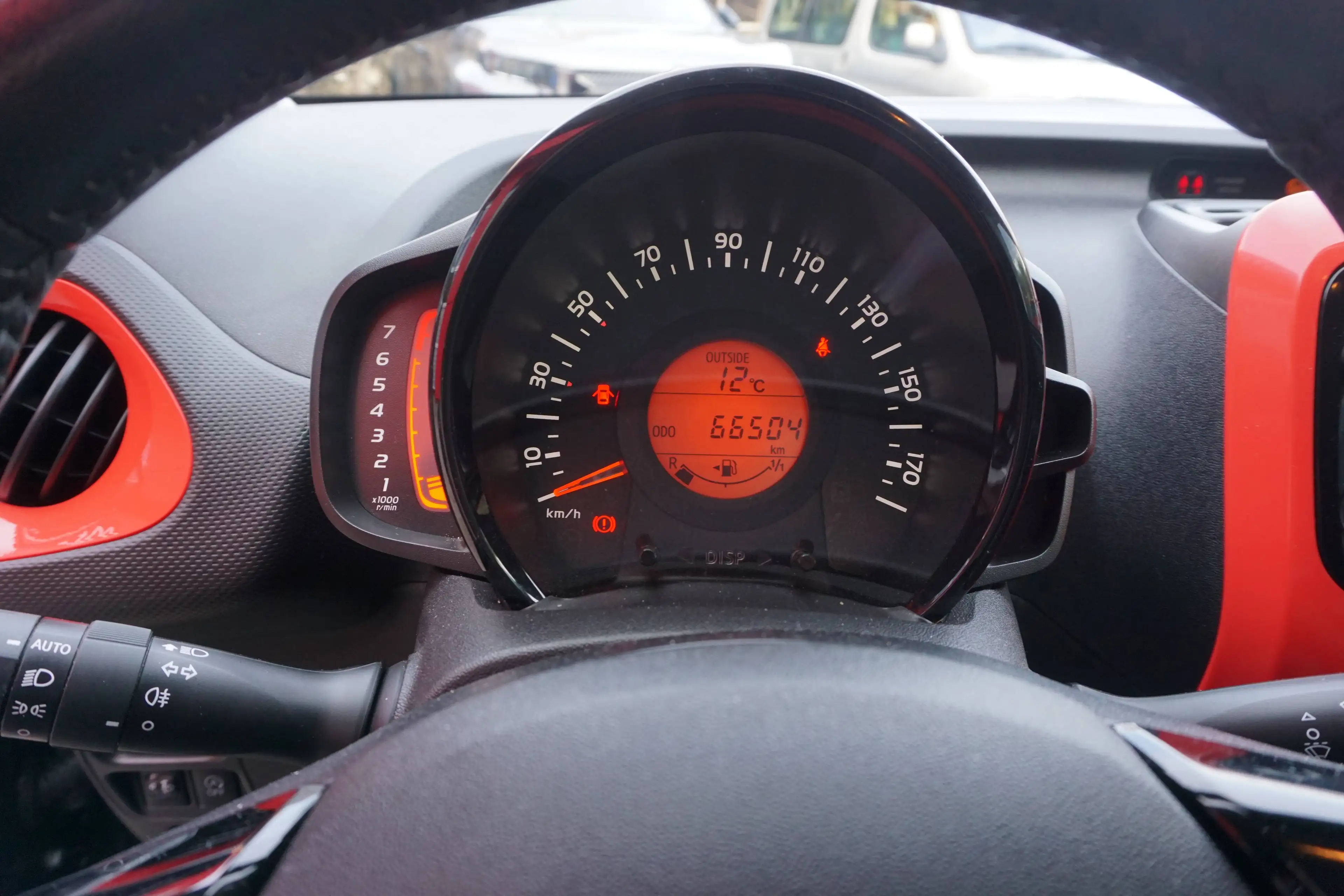 Citroen C1 VTi 72 Airscape SHINE — photo 13