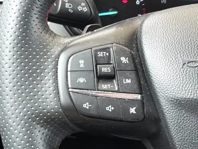 Ford Focus view 20