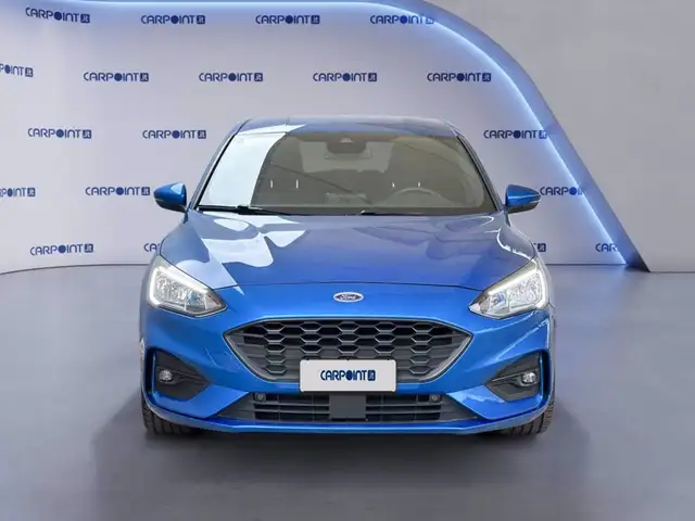 Ford Focus view 2