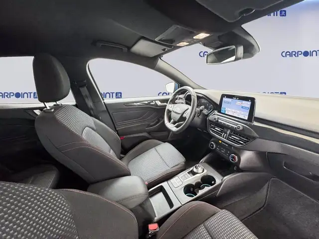 Ford Focus view 6