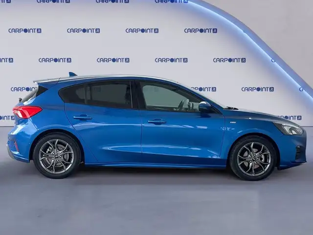 Ford Focus view 5