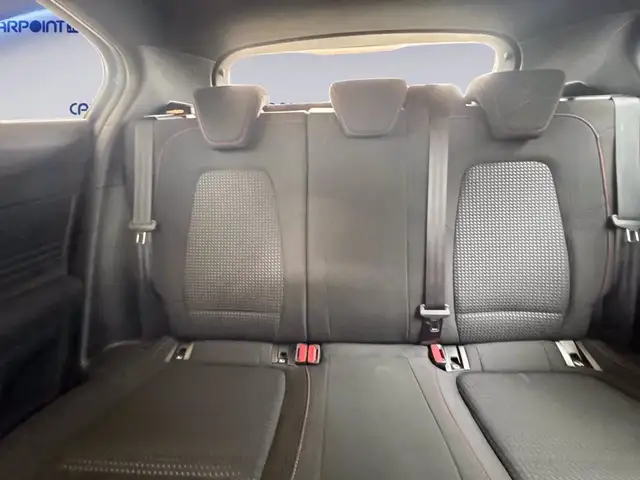 Ford Focus view 9