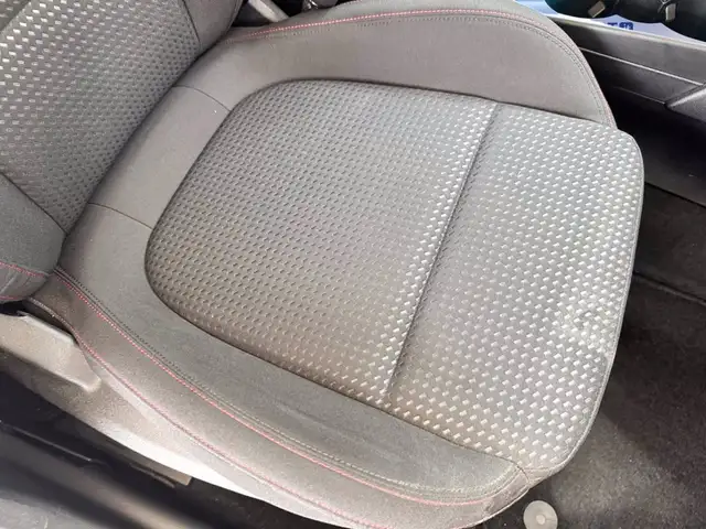Ford Focus view 8
